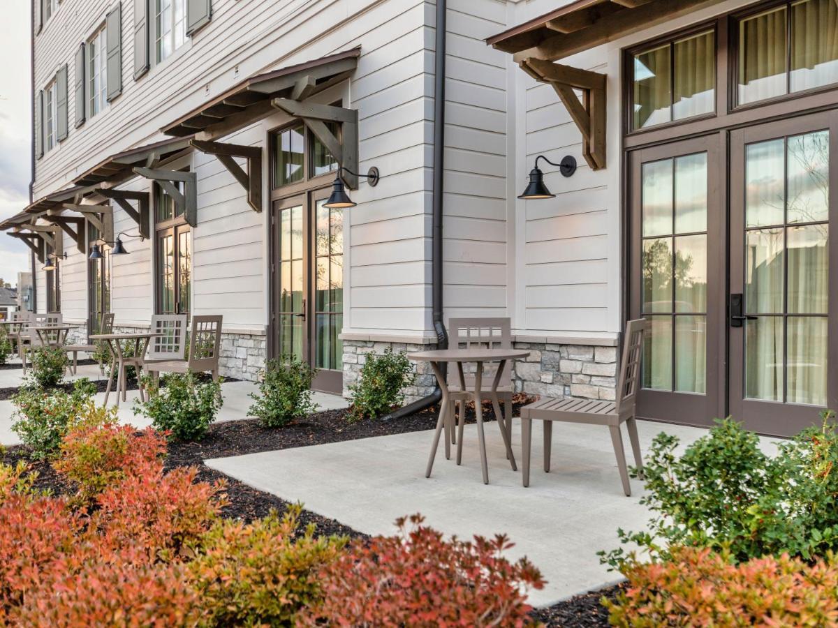 The Inn At Meadowbrook Overland Park Exterior foto